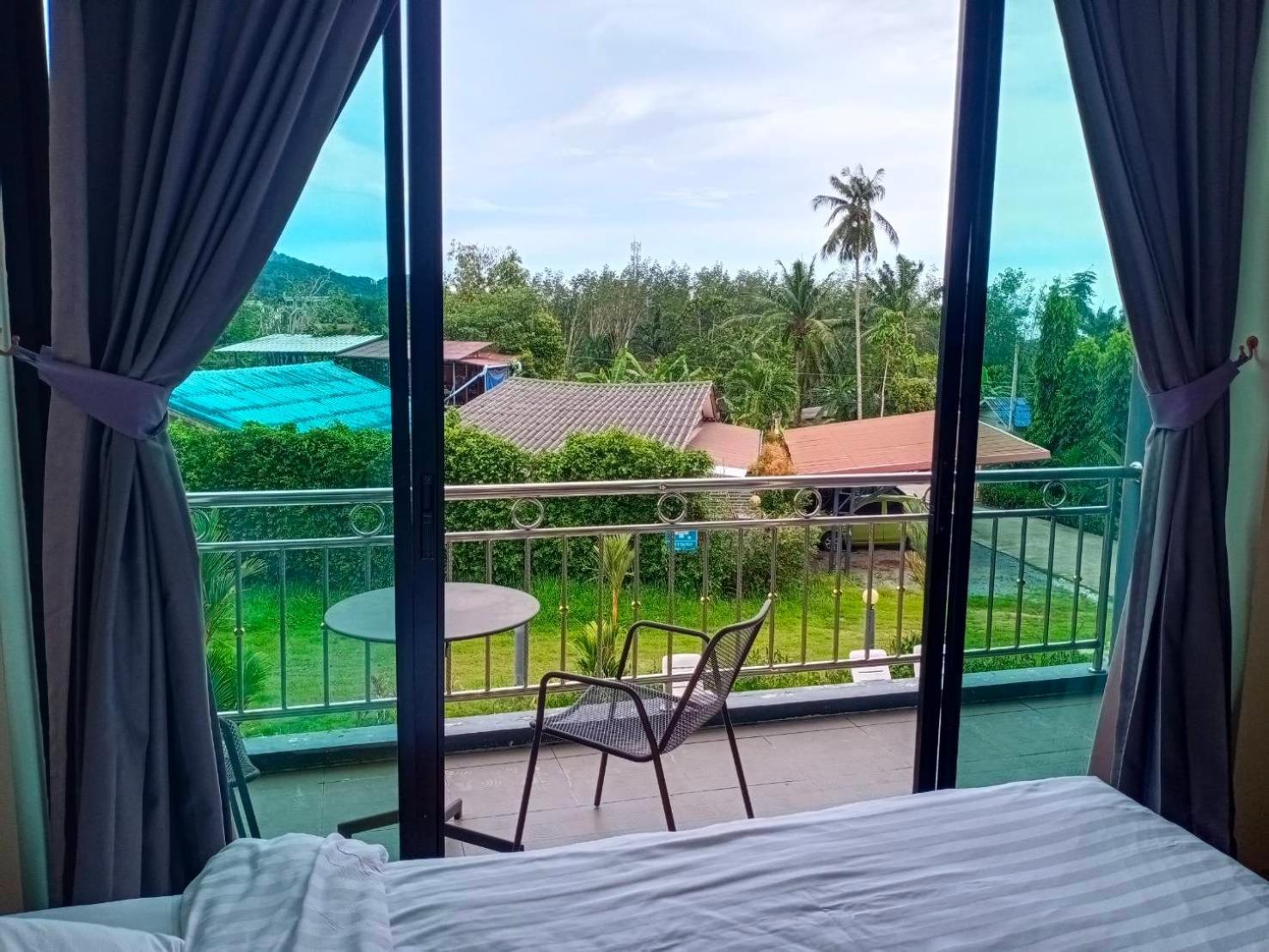 Sj House Hotel Aonang Ban Klong Haeng Екстер'єр фото